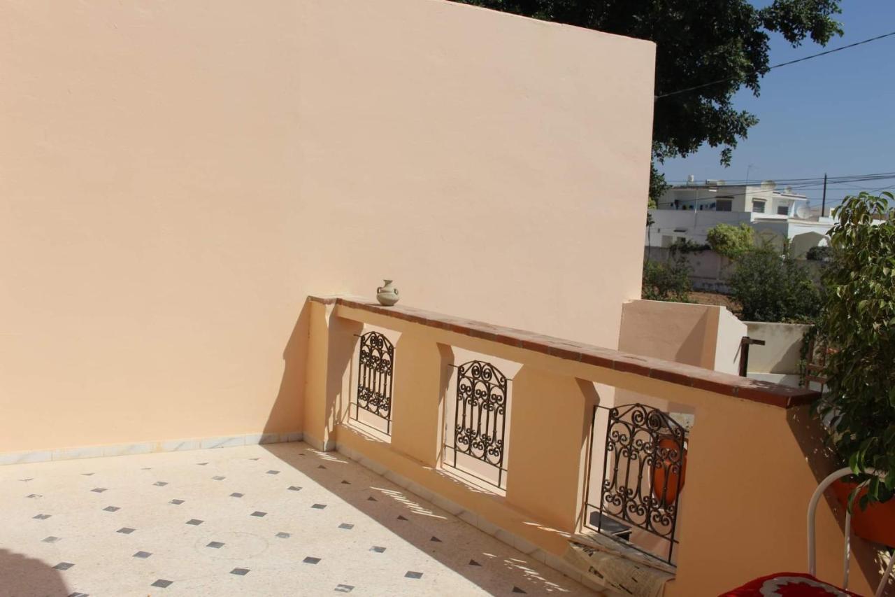 Villa Luxueuse Meublee Sfax Exterior photo